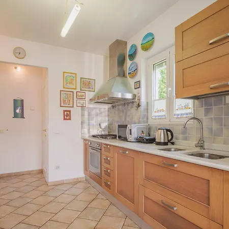 La Casa Di Alice By Interhome Апартаменты *