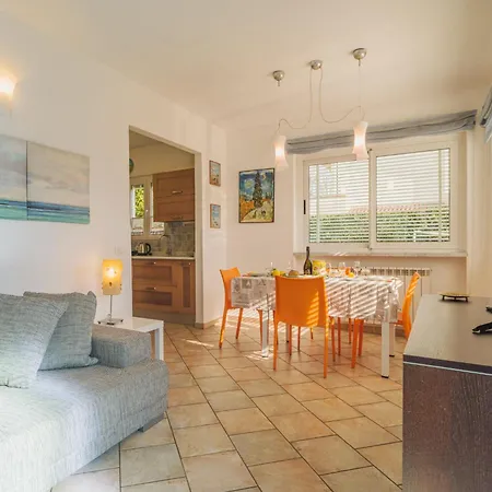 La Casa Di Alice By Interhome Апартаменты Чинкуале